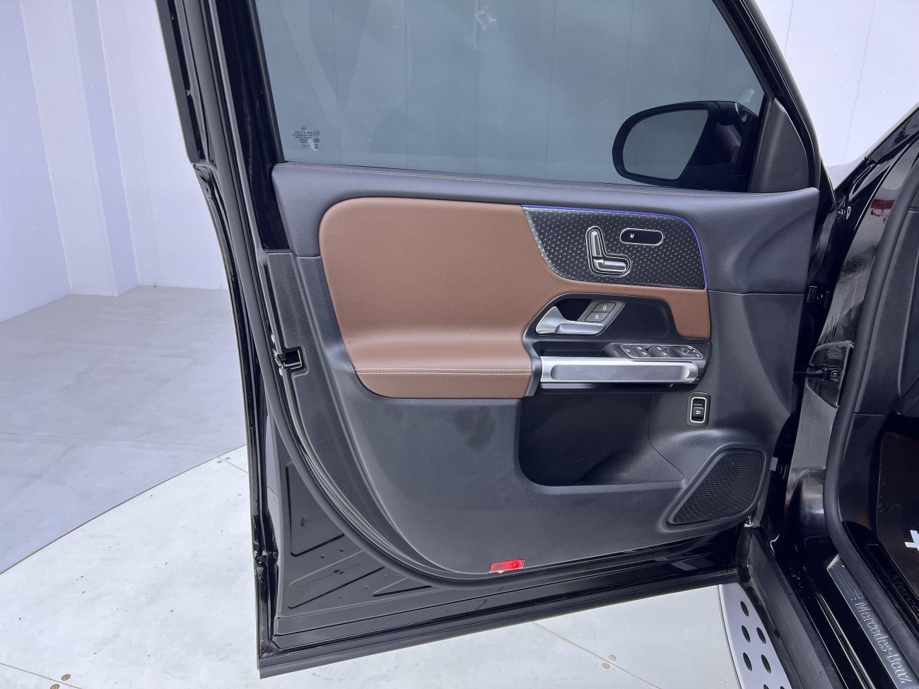 Mercedes-Benz GLB 2024