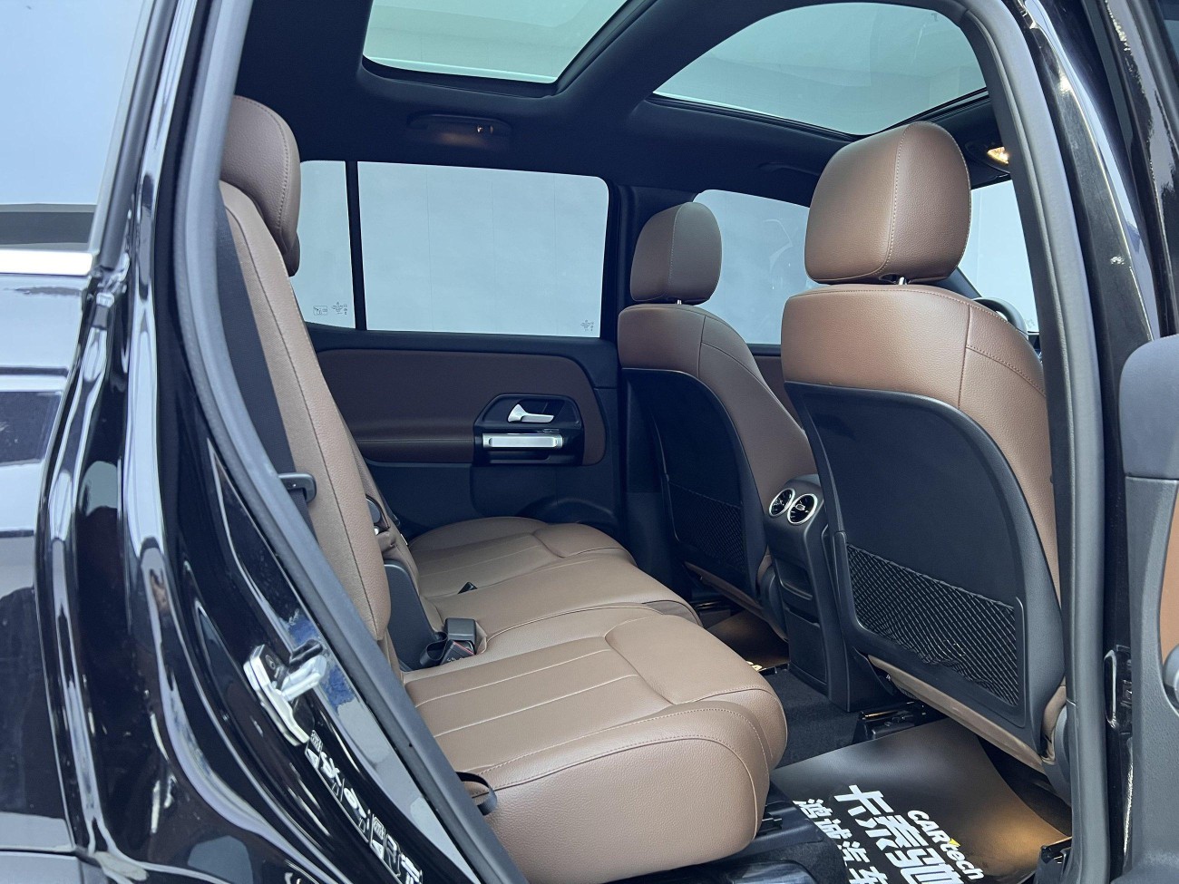 Mercedes-Benz GLB 2024