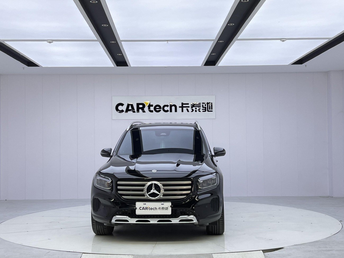 Mercedes-Benz GLB 2024