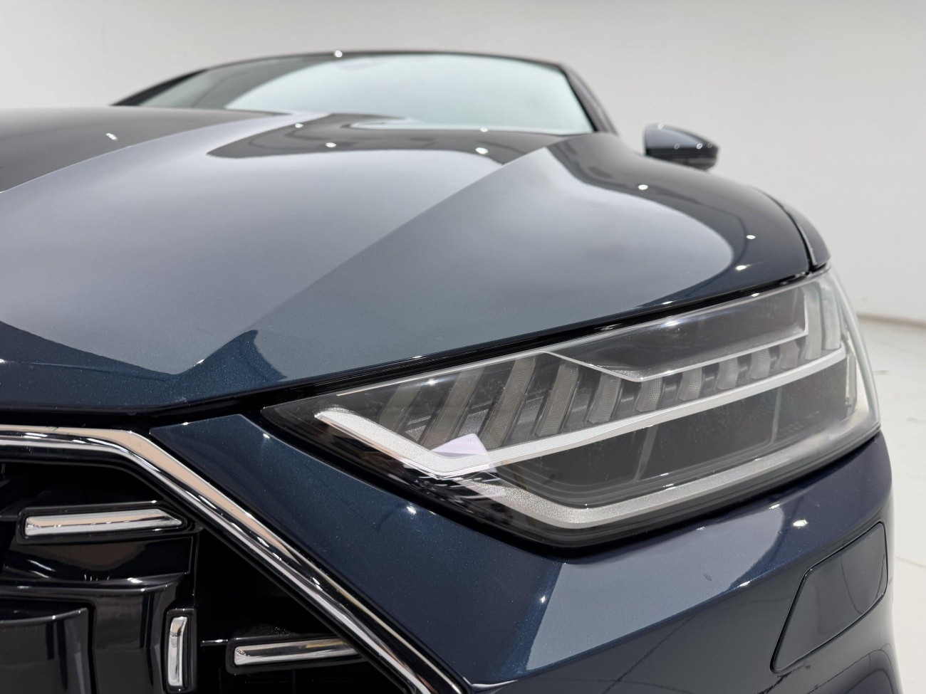 Audi A7L 45 TFSI 2023