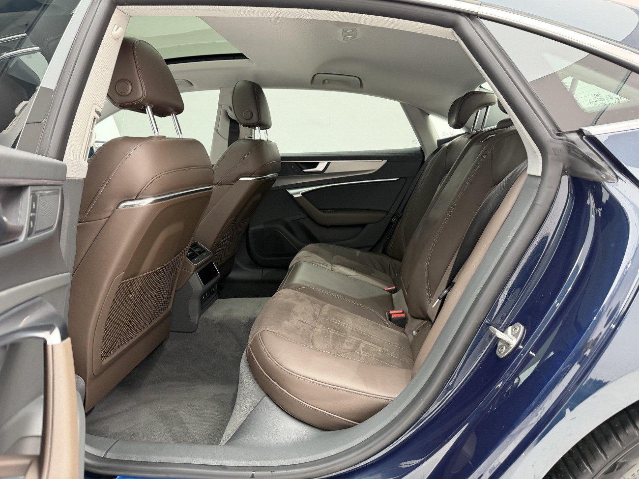 Audi A7L 45 TFSI 2023