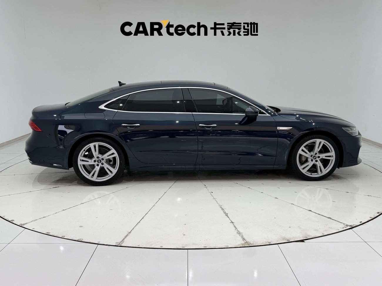 Audi A7L 45 TFSI 2023