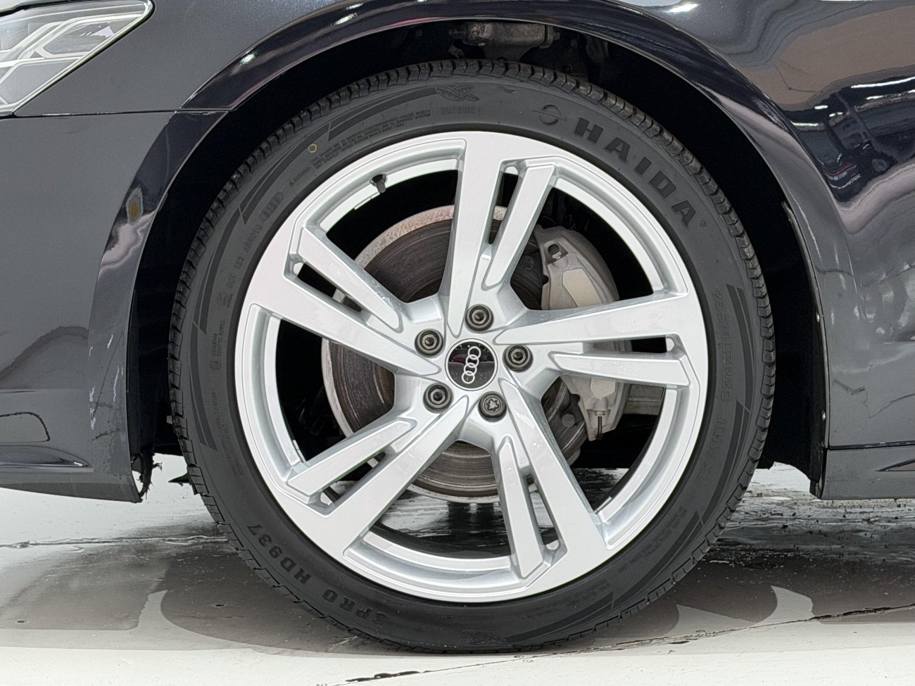 Audi A7L 45 TFSI 2023