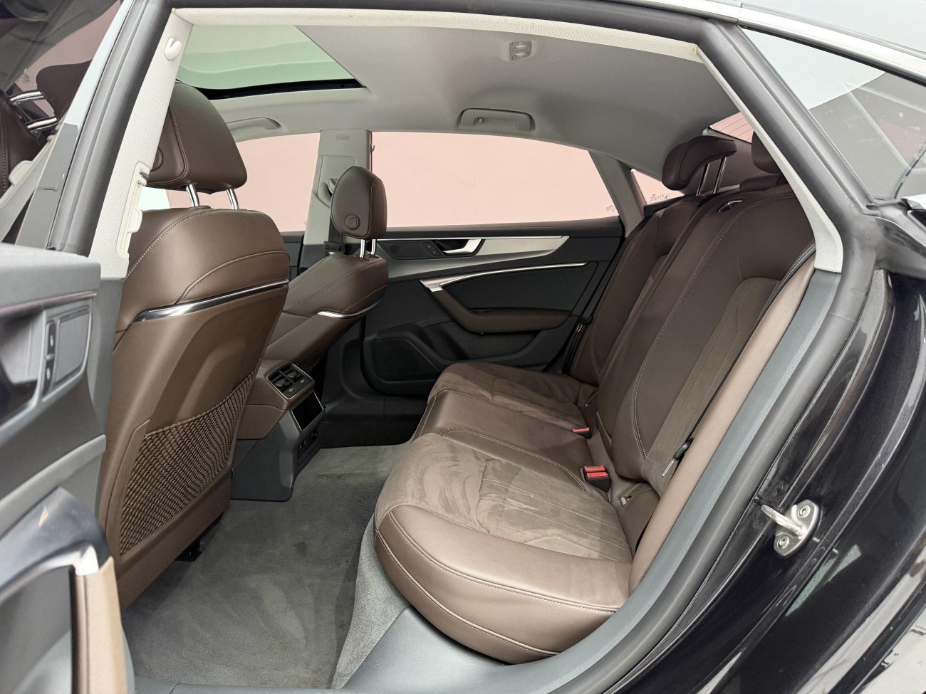 Audi A7L 45 TFSI 2023