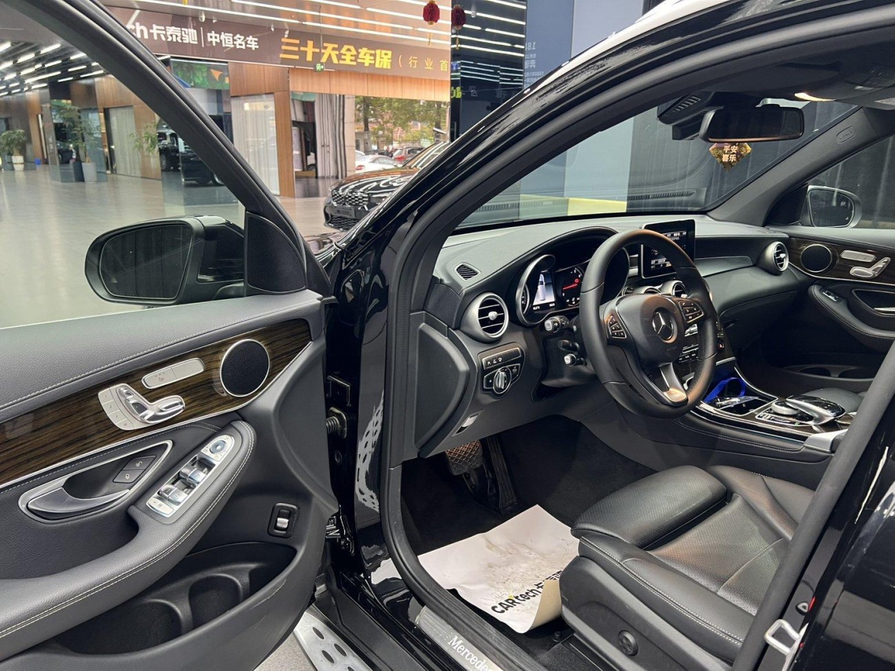 Mercedes-Benz GLC 260 L 2019