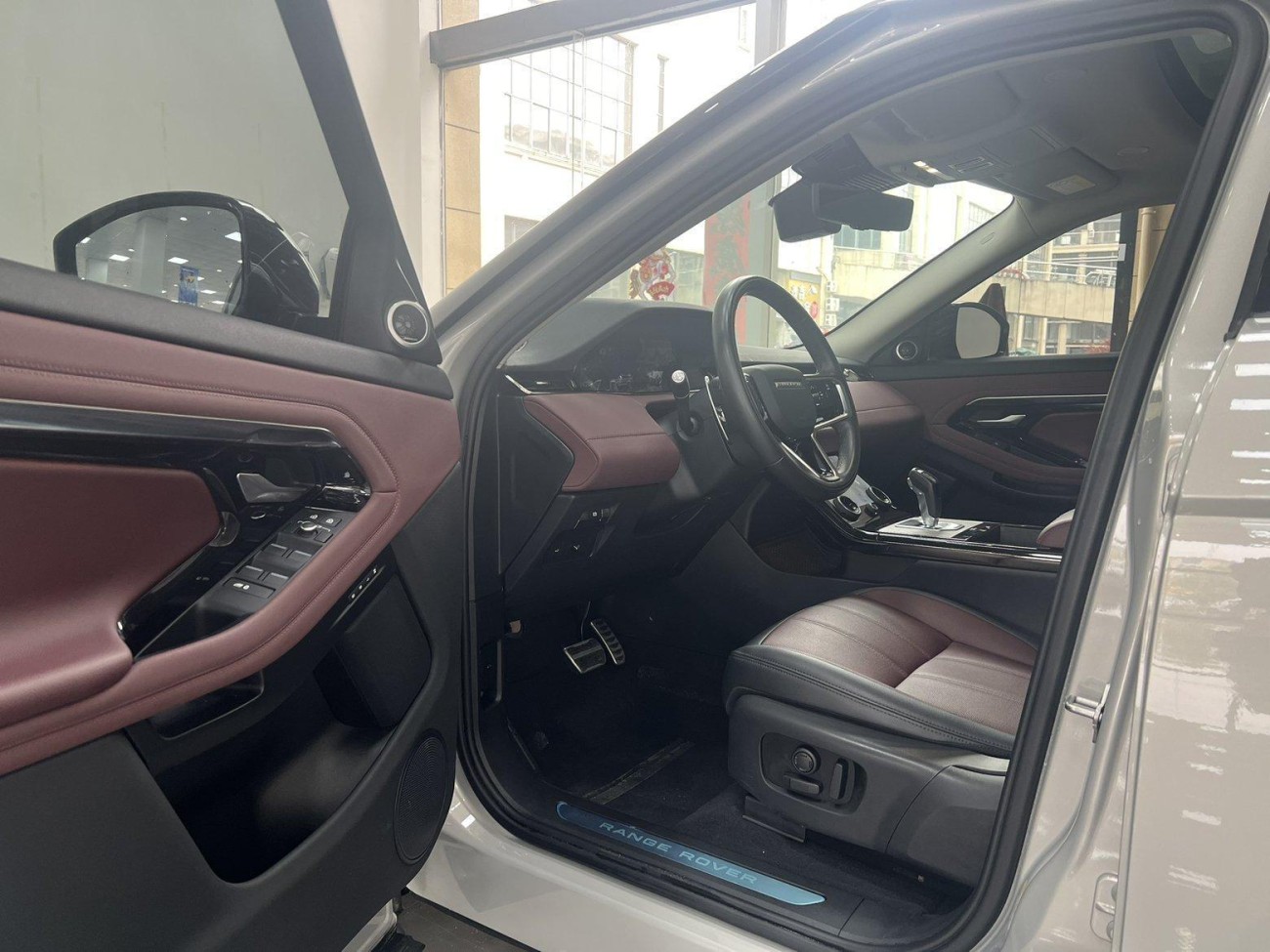 Land Rover Range Rover 2024