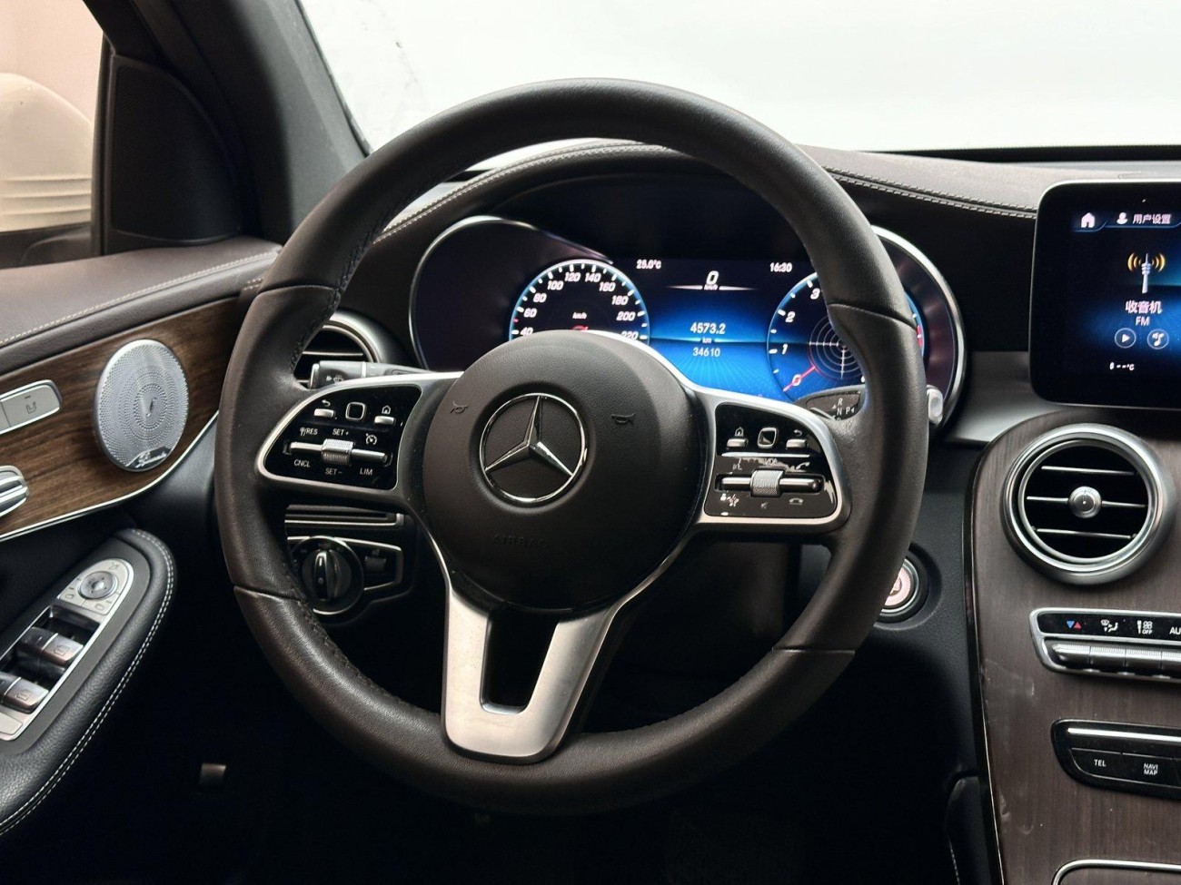 Mercedes-Benz GLC 300 L 2021