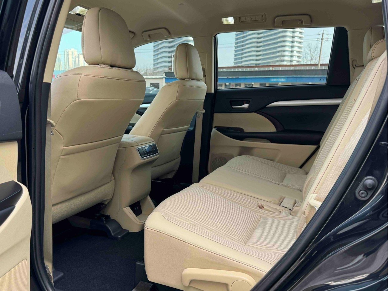 Toyota Highlander 2021