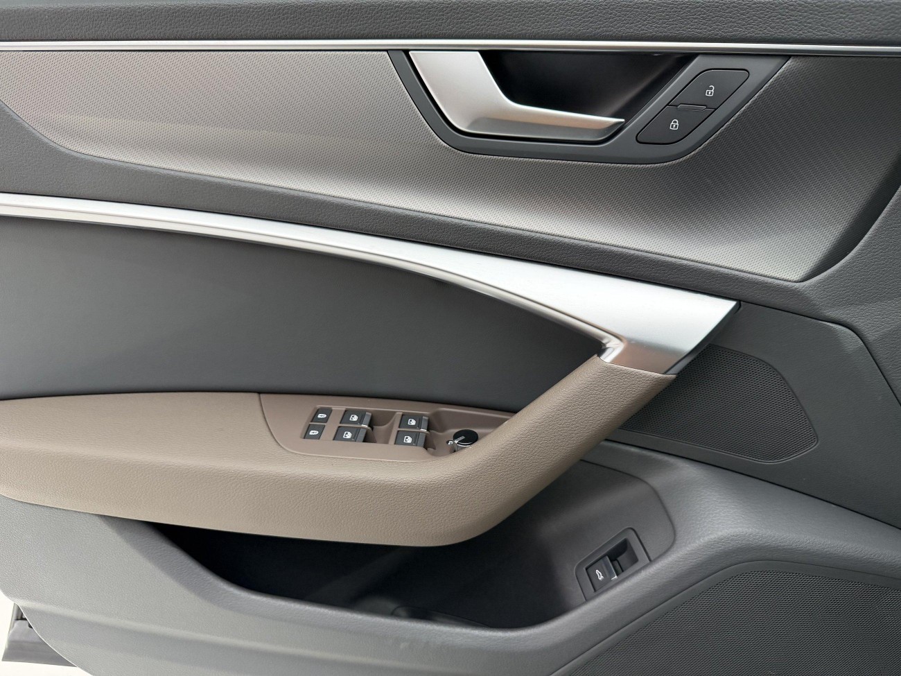 Audi A7L 45 TFSI 2023