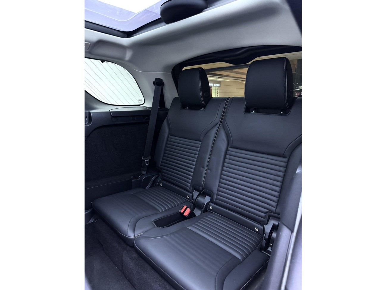 Land Rover Discovery 2024