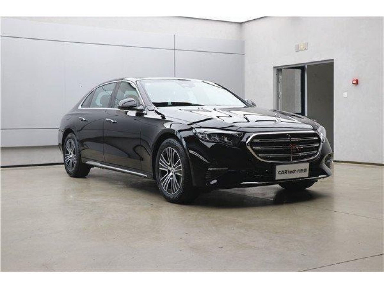 Mercedes-Benz E 260 L 2026