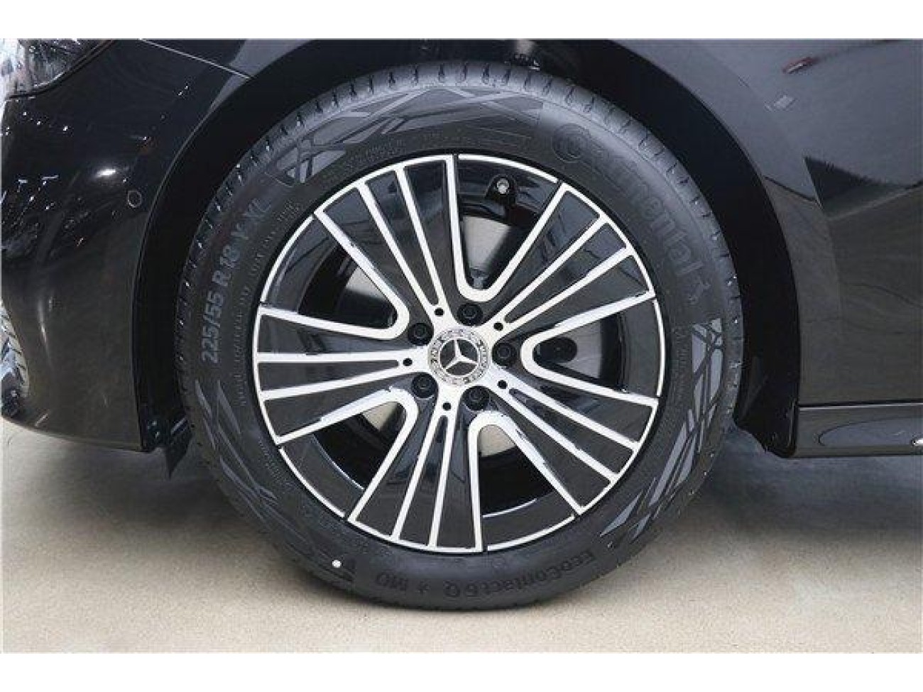 Mercedes-Benz E 260 L 2026