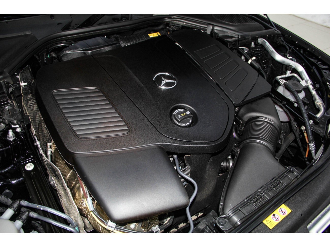 Mercedes-Benz E 300 L 2025