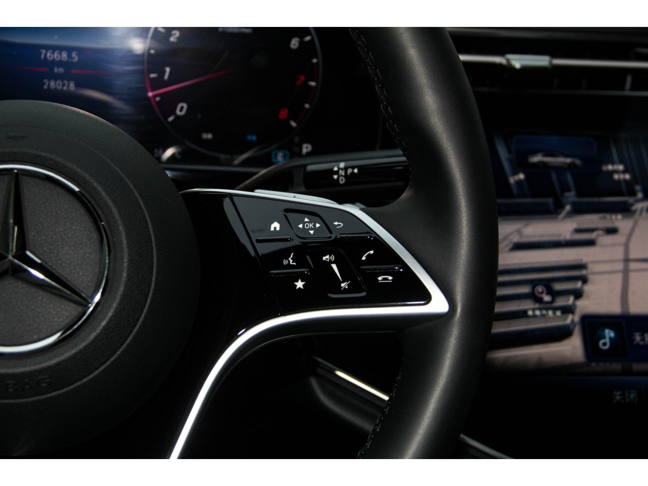 Mercedes-Benz E 300 L 2025