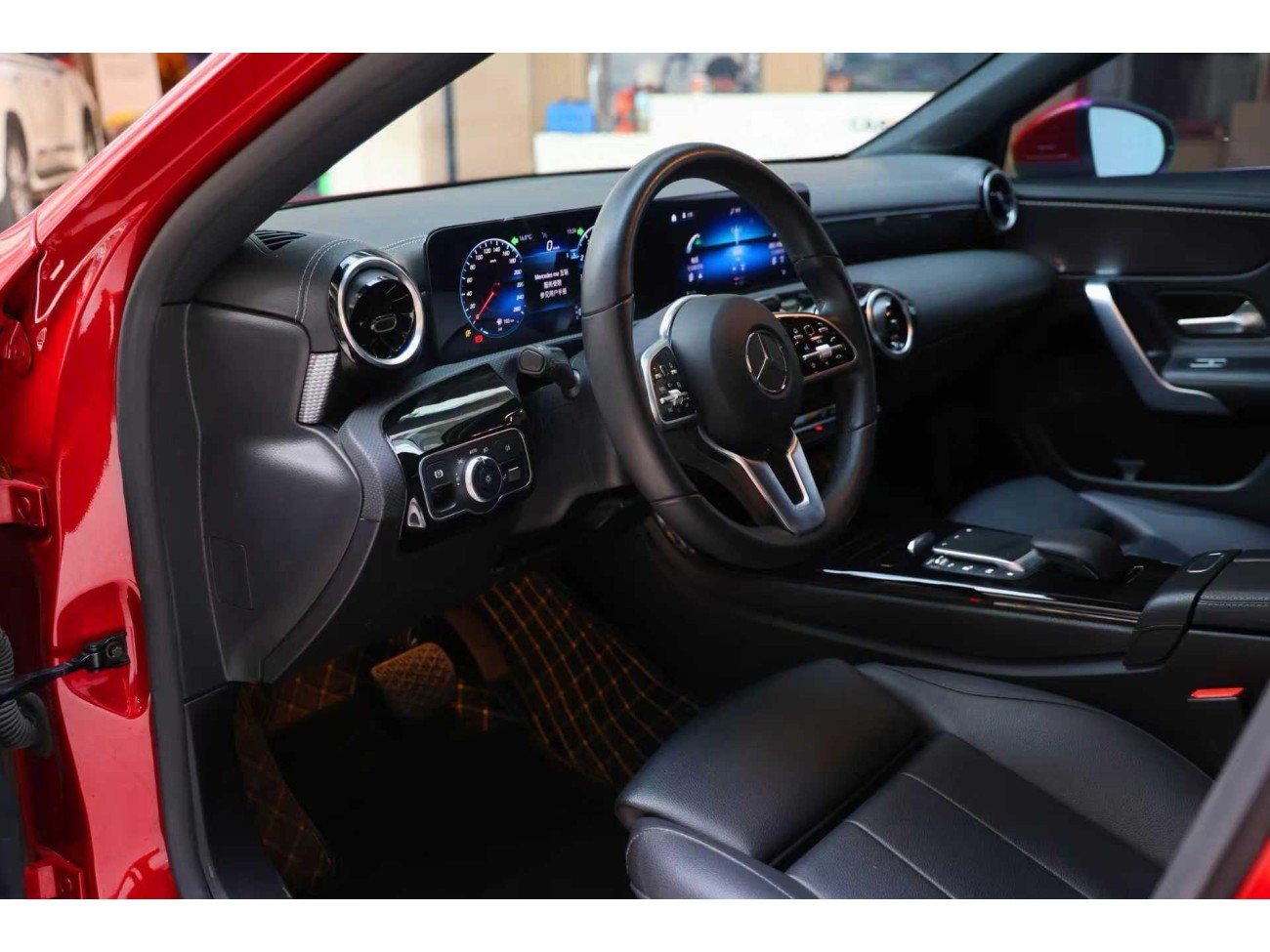 Mercedes-Benz A 200 L 2021