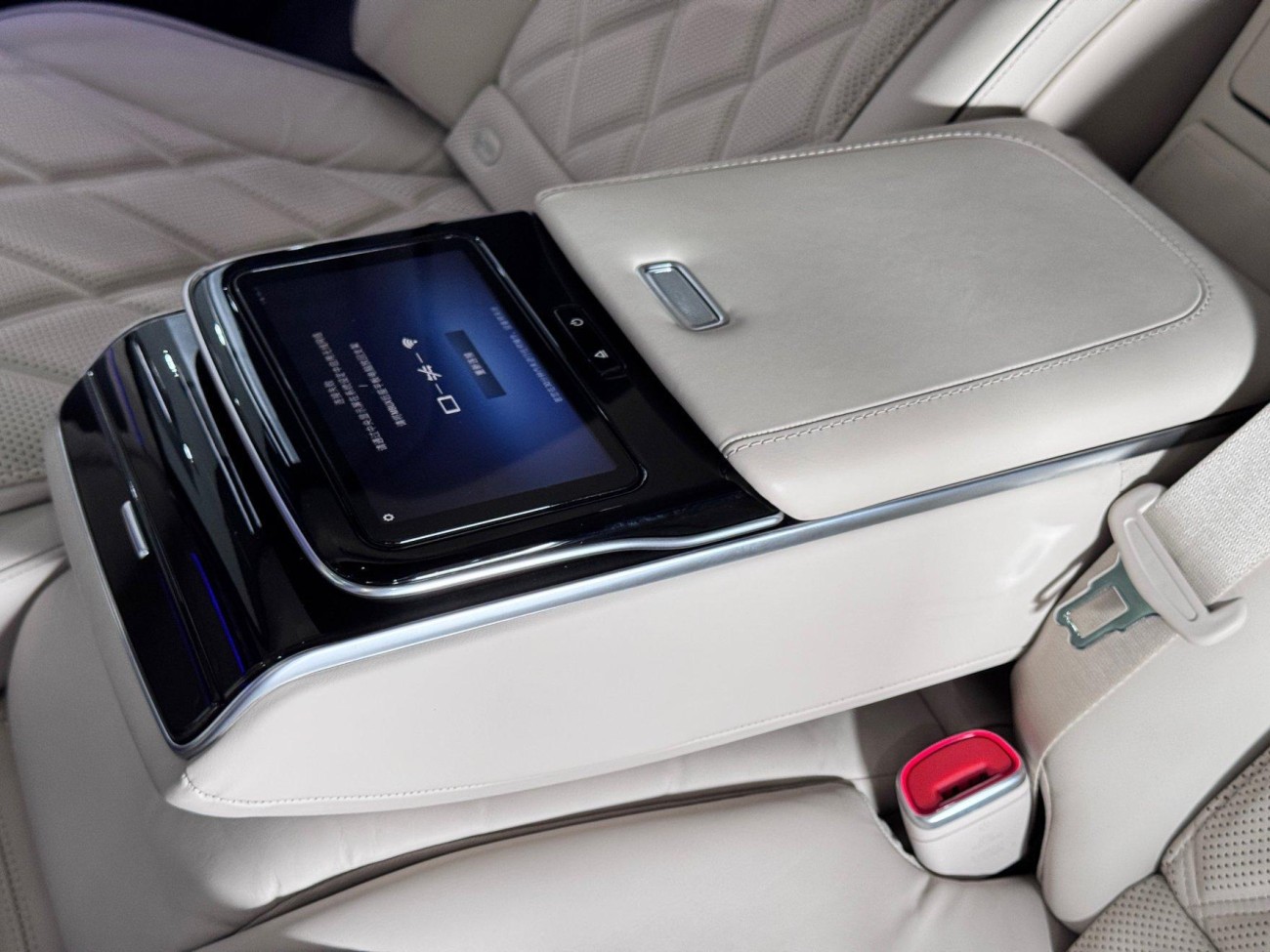 Mercedes-Benz S 480 4MATIC 2024