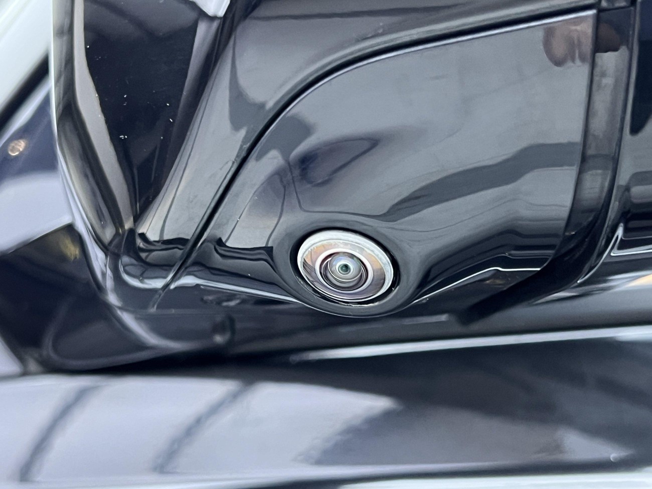 Land Rover Defender 2023