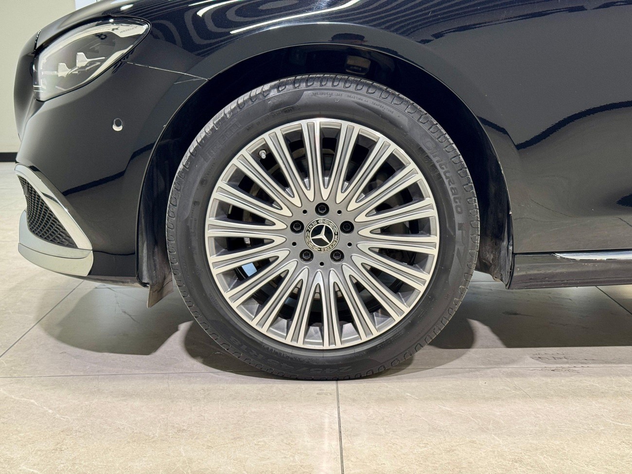 Mercedes-Benz E 300 L 2023