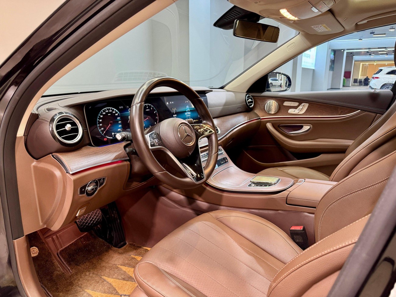 Mercedes-Benz E 300 L 2023