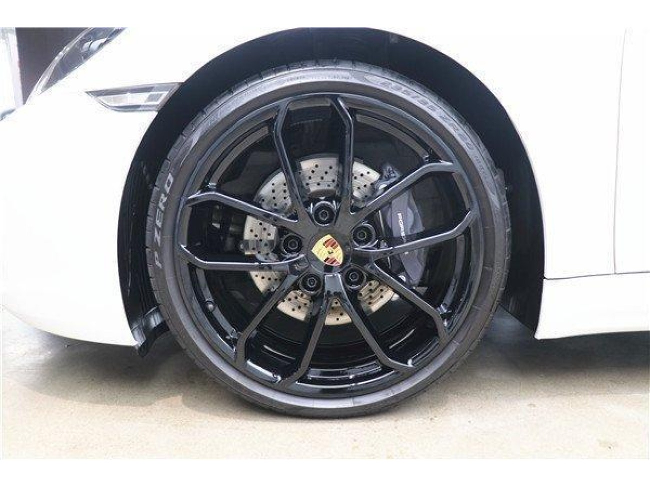 Porsche Boxster 2024