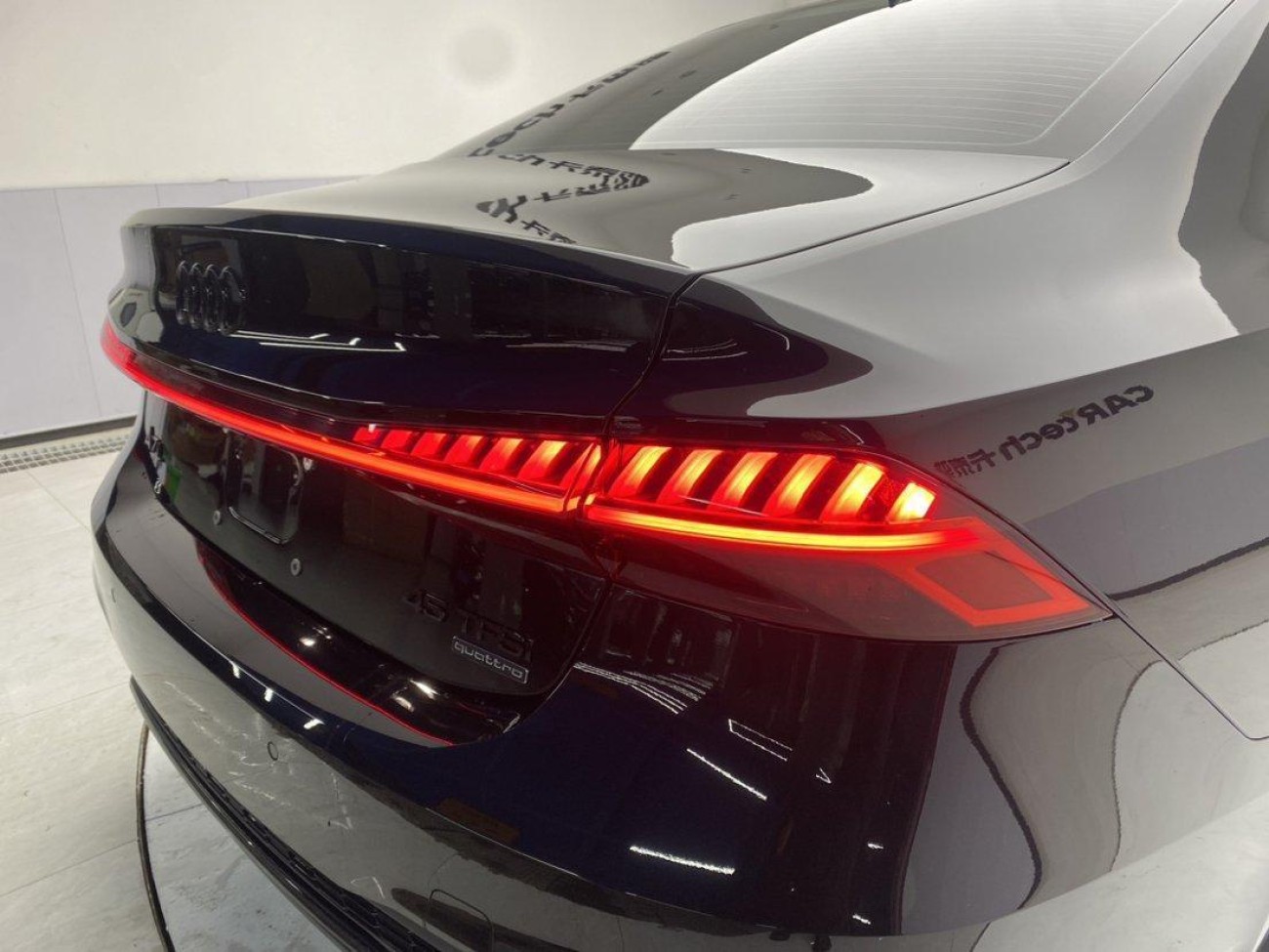 Audi A7L 45 TFSI 2023