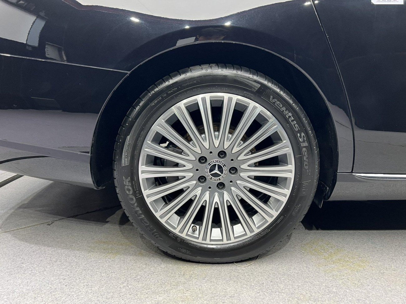 Mercedes-Benz E 300 L 2023