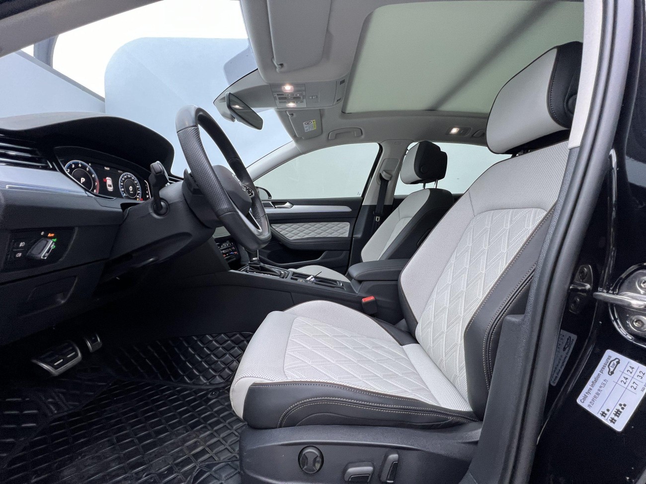 Volkswagen Magotan 2025