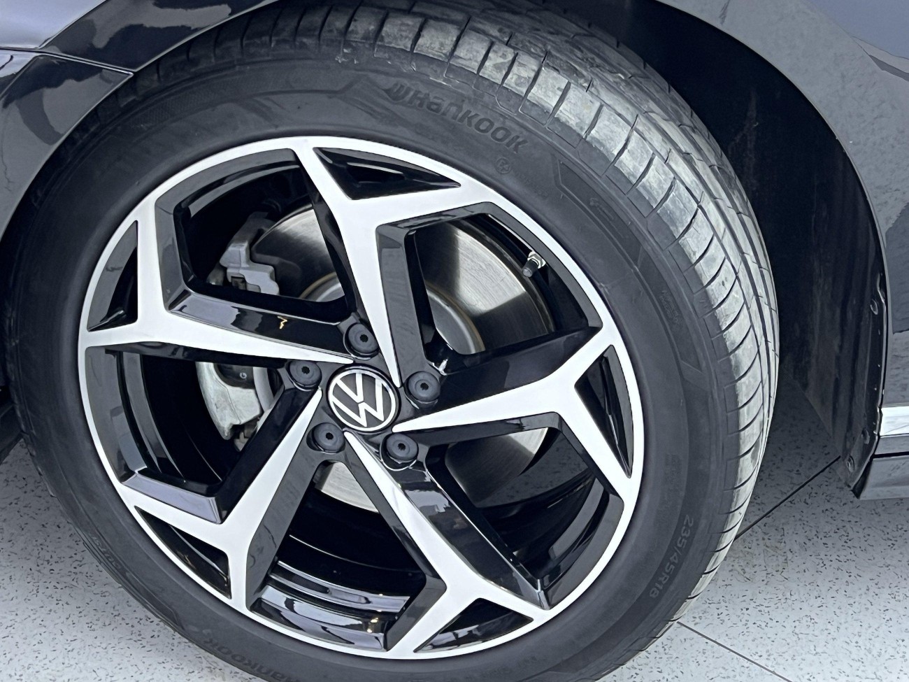 Volkswagen Magotan 2025