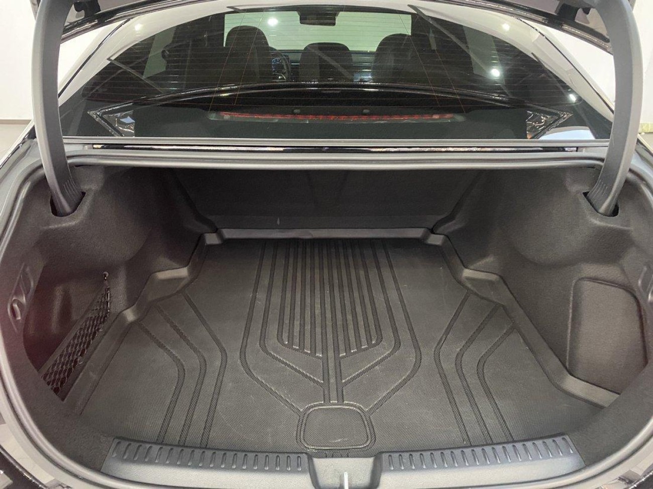 Mercedes-Benz E 300 L 2025