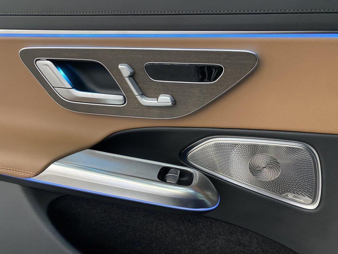 Mercedes-Benz E 300 L 2025