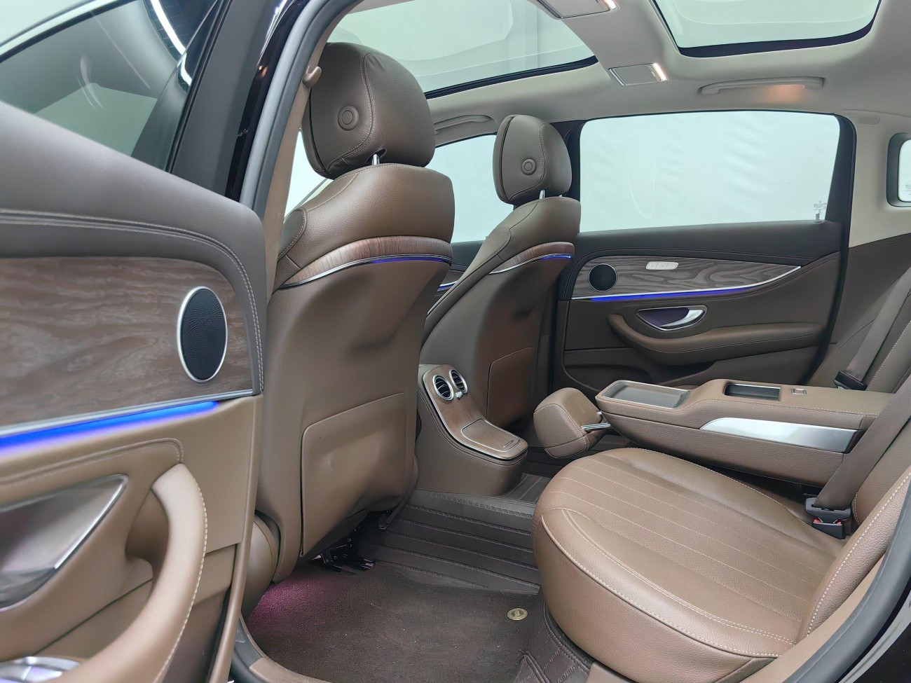 Mercedes-Benz E 260 L 2022