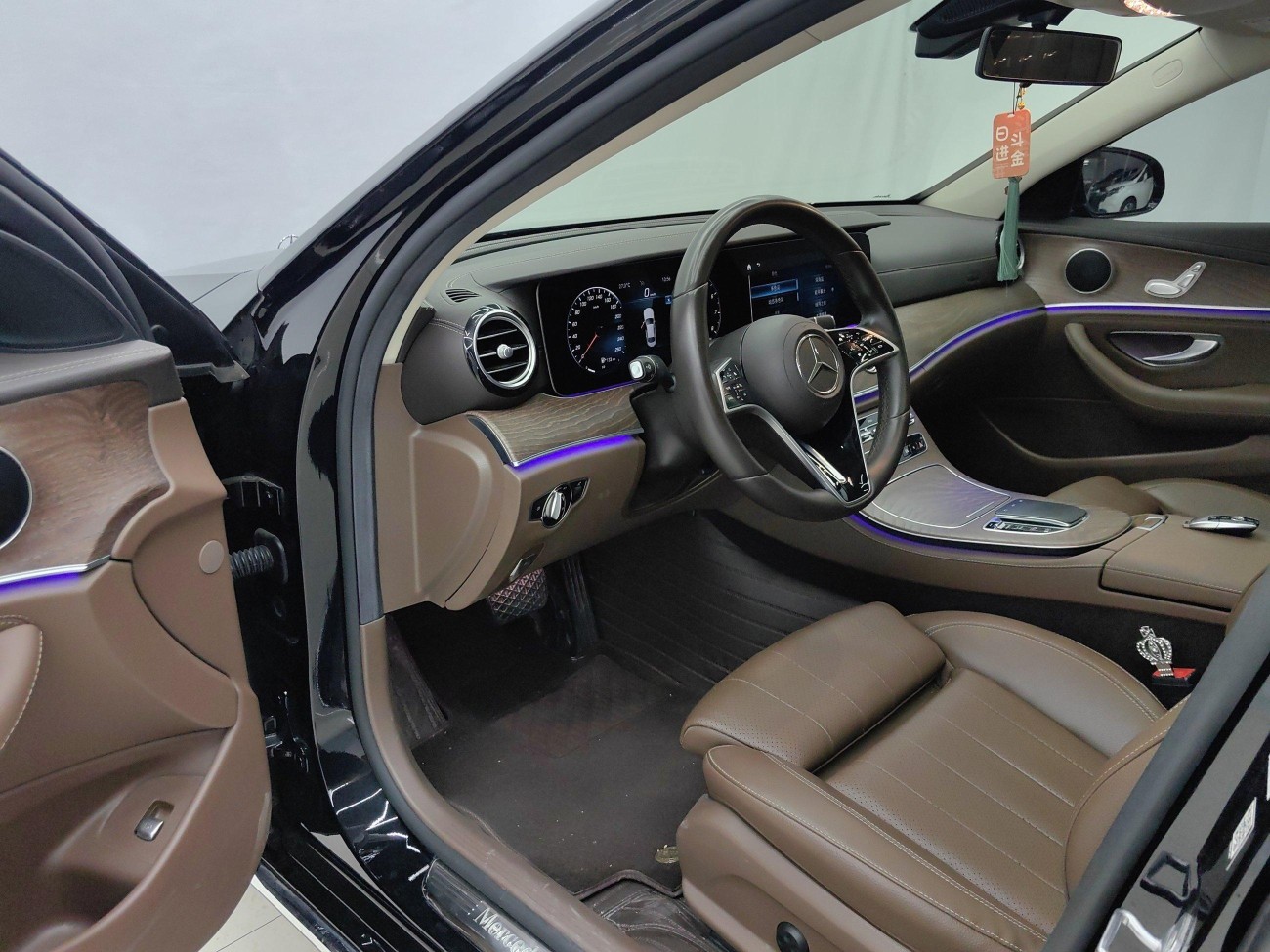 Mercedes-Benz E 260 L 2022