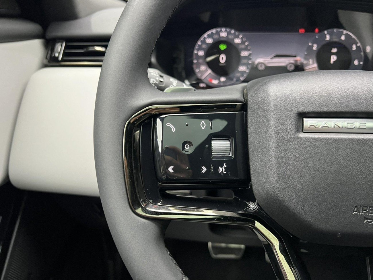 Land Rover Range Rover 2024