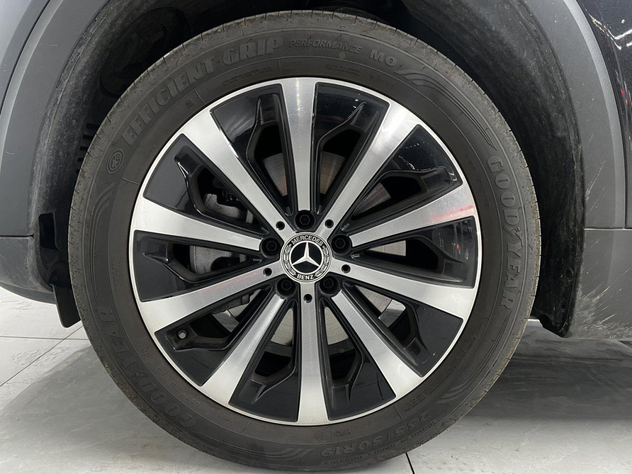 Mercedes-Benz GLB 2025