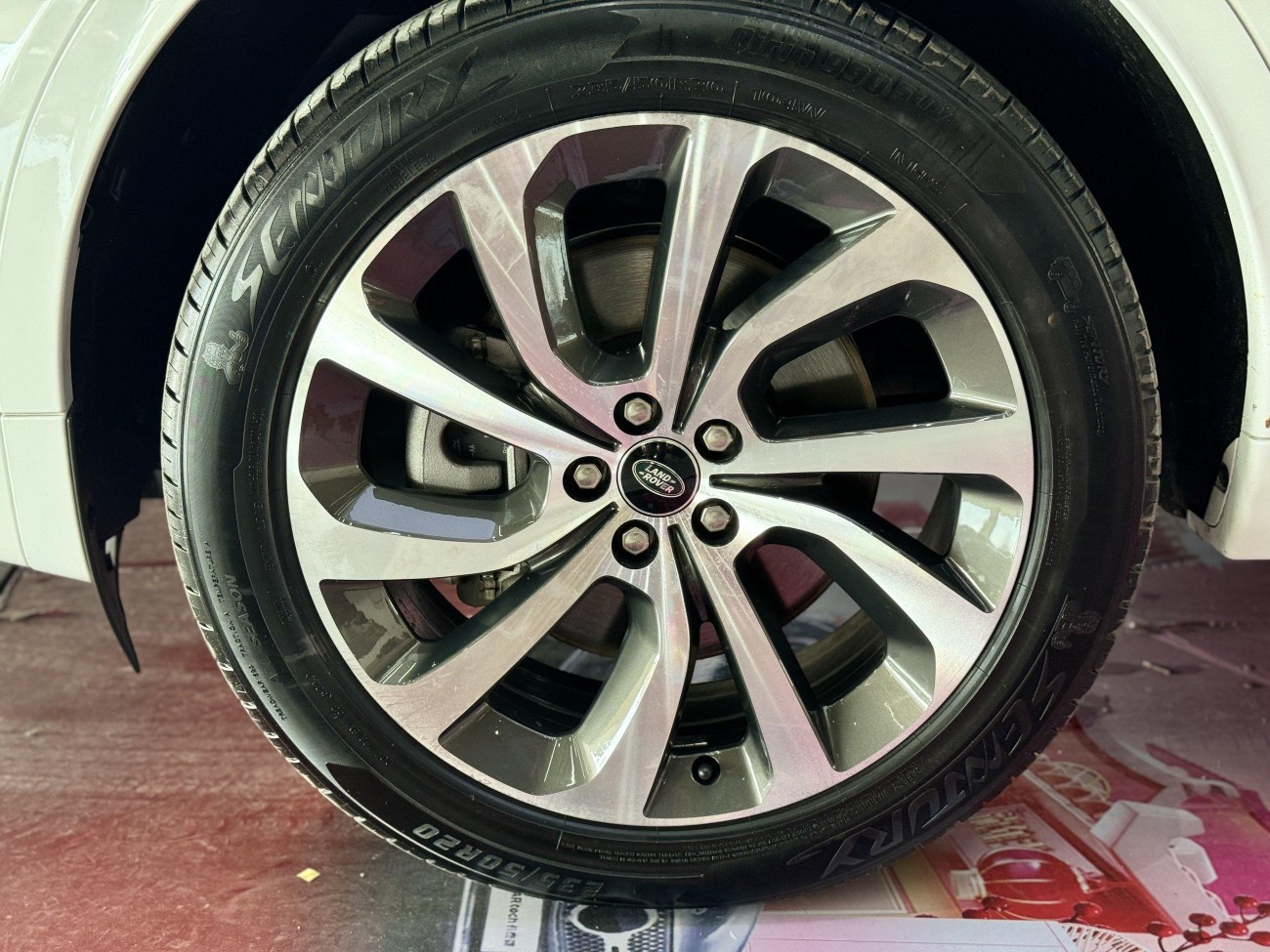 Land Rover Discovery Sport 2021