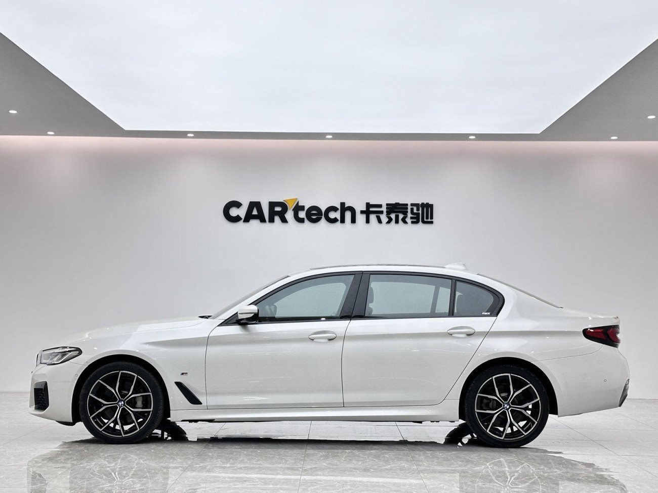 BMW 530Li 2021