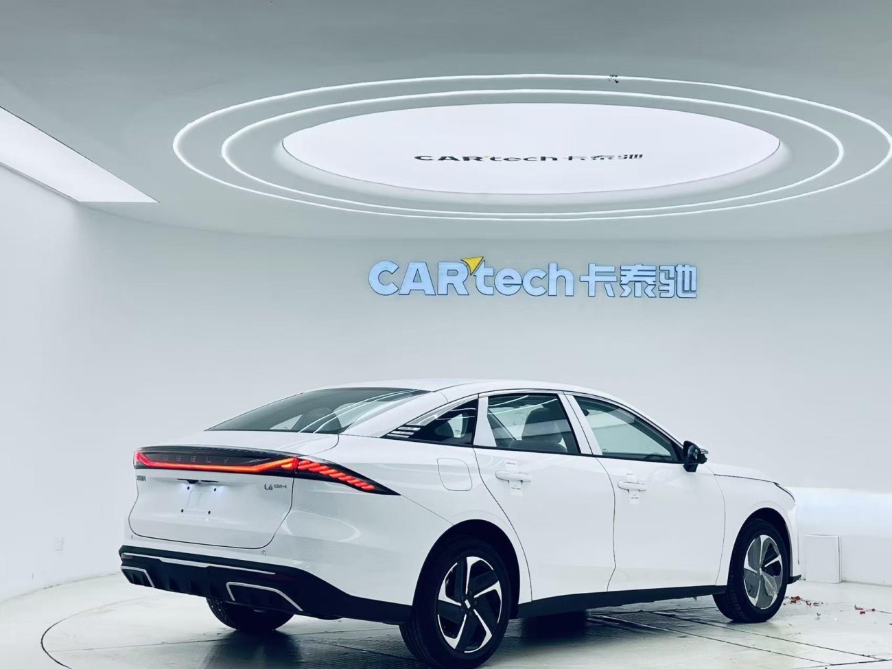 Geely Galaxy Galaxy L6 2025