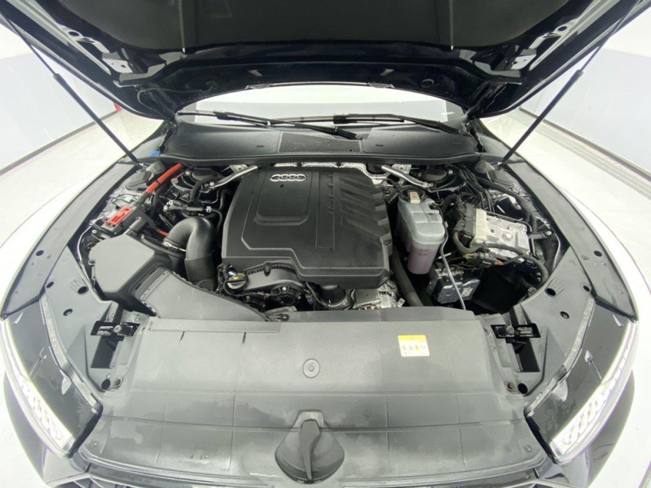 Audi A7L 45 TFSI 2023