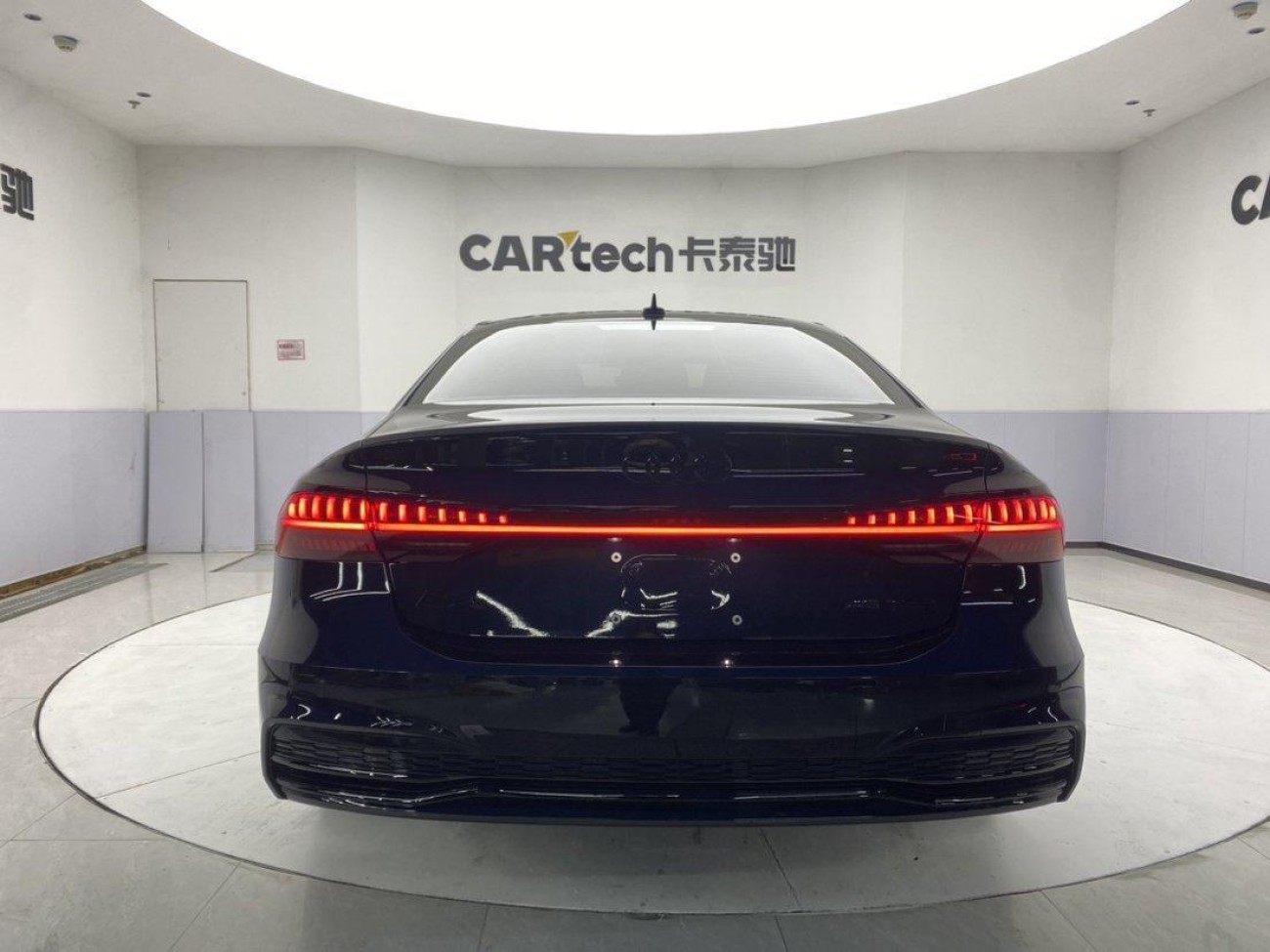 Audi A7L 45 TFSI 2023