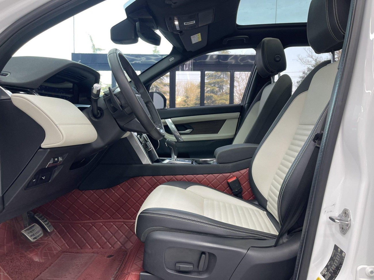 Land Rover Discovery Sport 2021