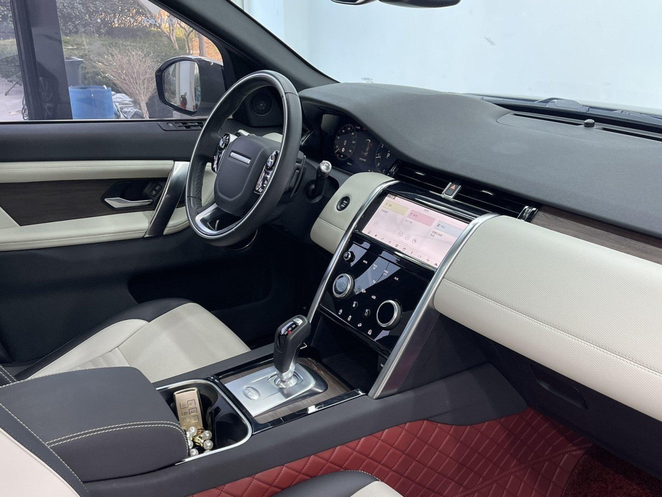 Land Rover Discovery Sport 2021