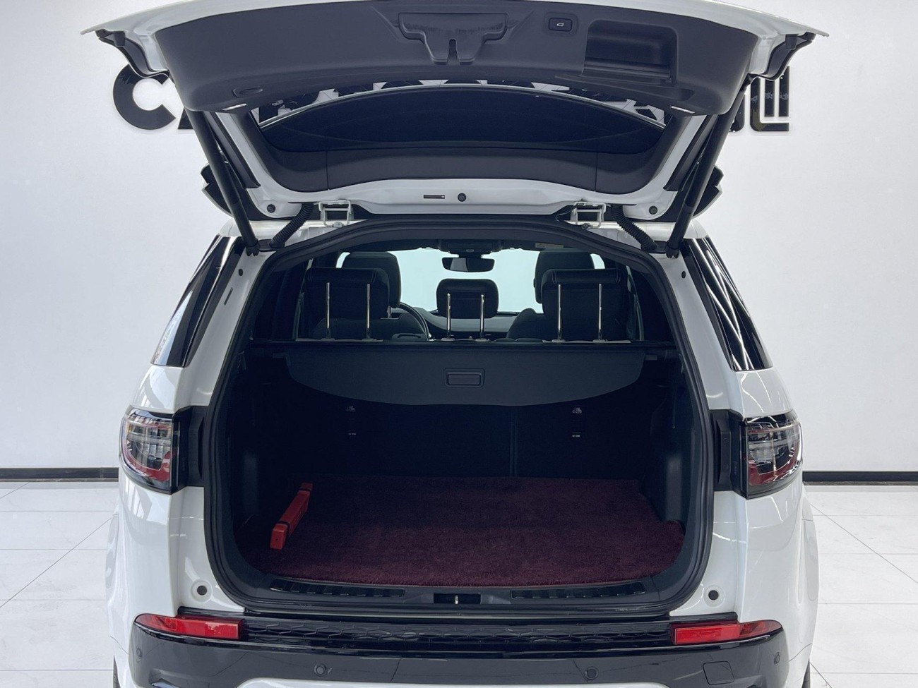 Land Rover Discovery Sport 2021