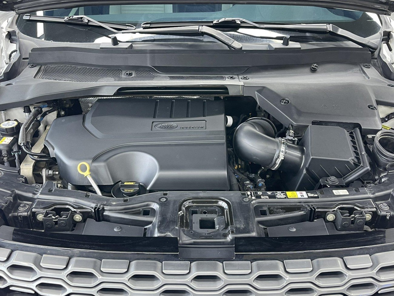 Land Rover Discovery Sport 2021