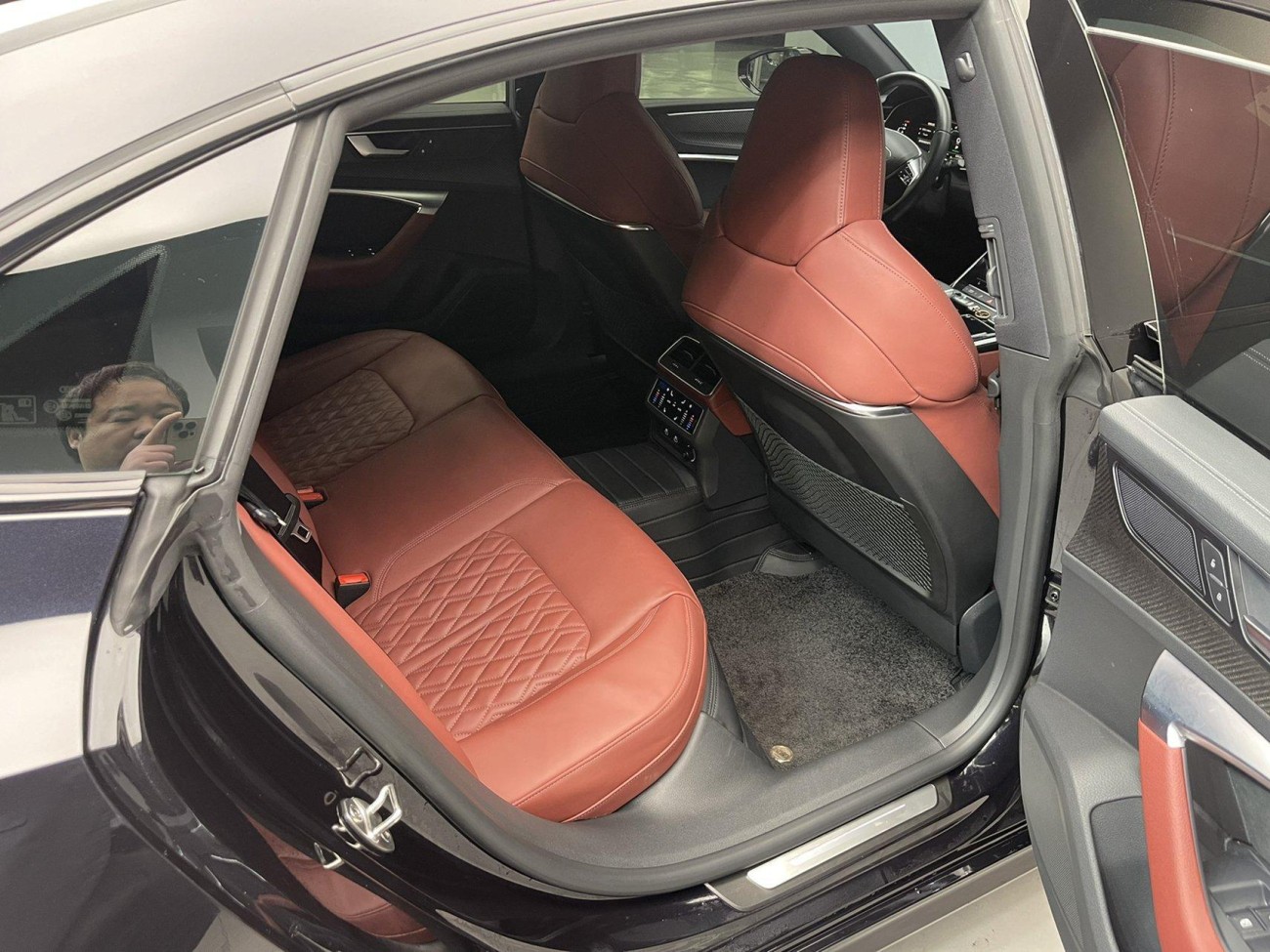 Audi A7L 45 TFSI 2023