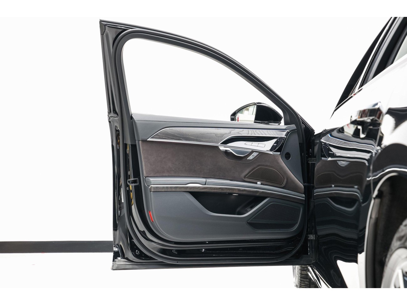 Audi A8L 50 TFSI 2024