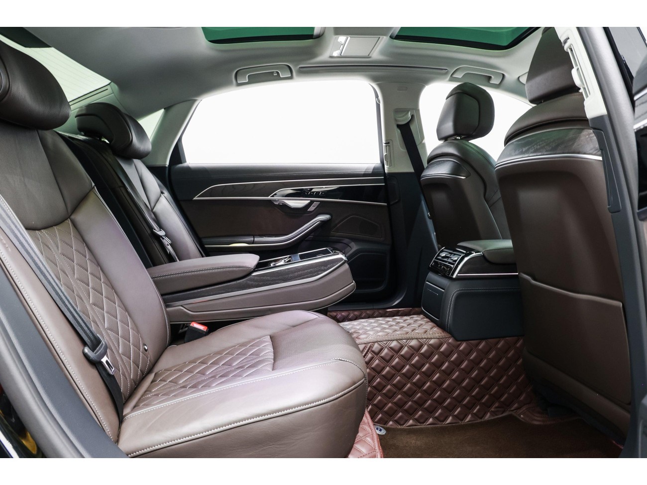 Audi A8L 50 TFSI 2024