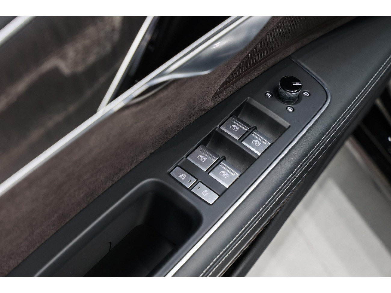 Audi A8L 50 TFSI 2024