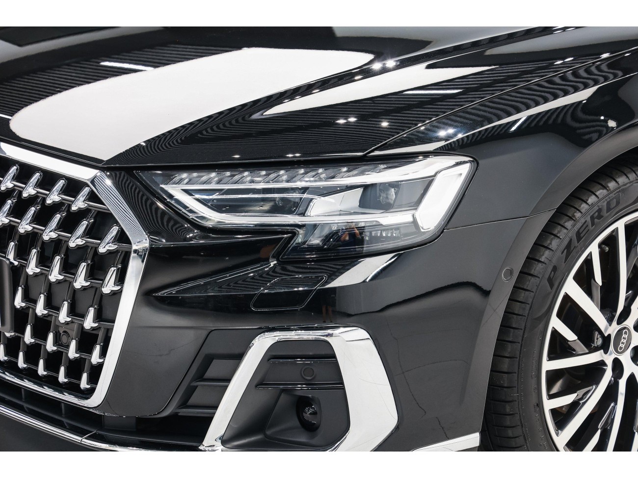 Audi A8L 50 TFSI 2024