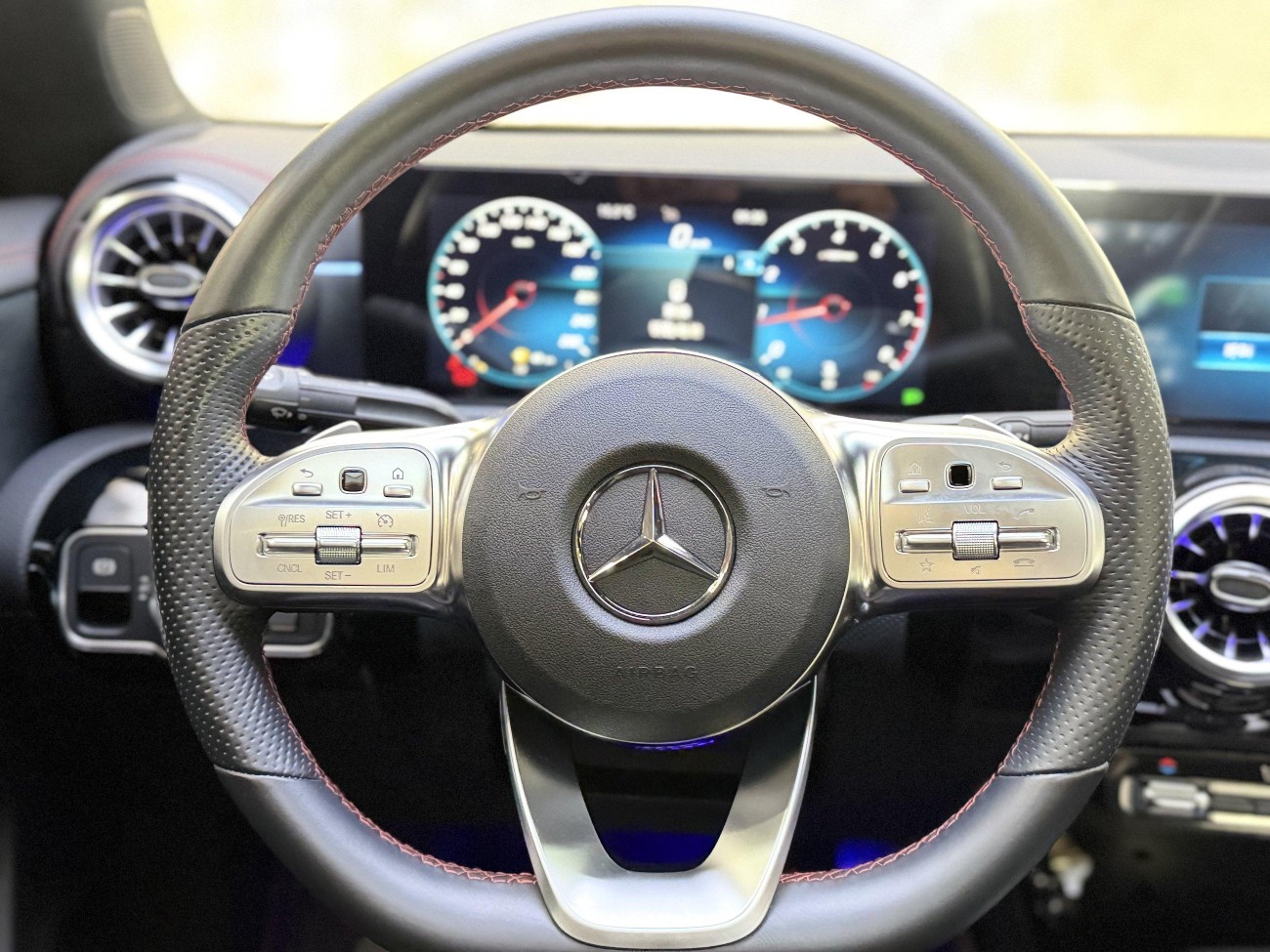 Mercedes-Benz CLA 200 2021