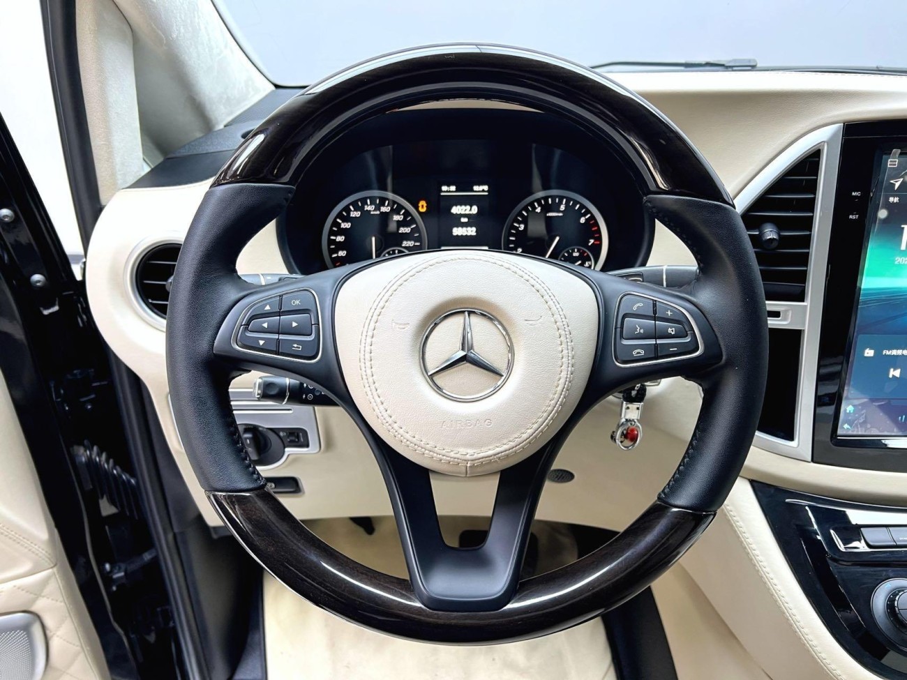 Mercedes-Benz 2018 2020